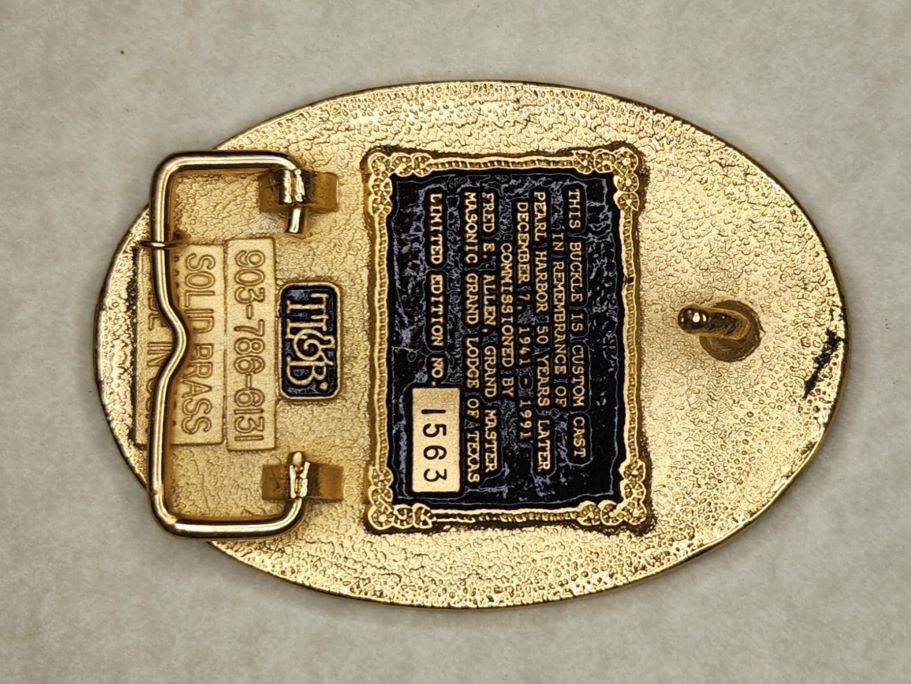 [Buckle Pic Missing] (Click here)